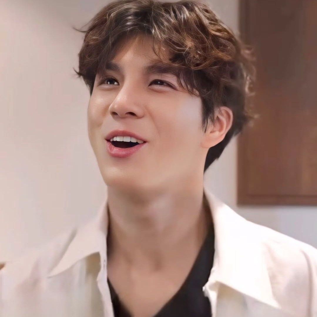 Behind-the-scenes cut of Jeong Dongwon