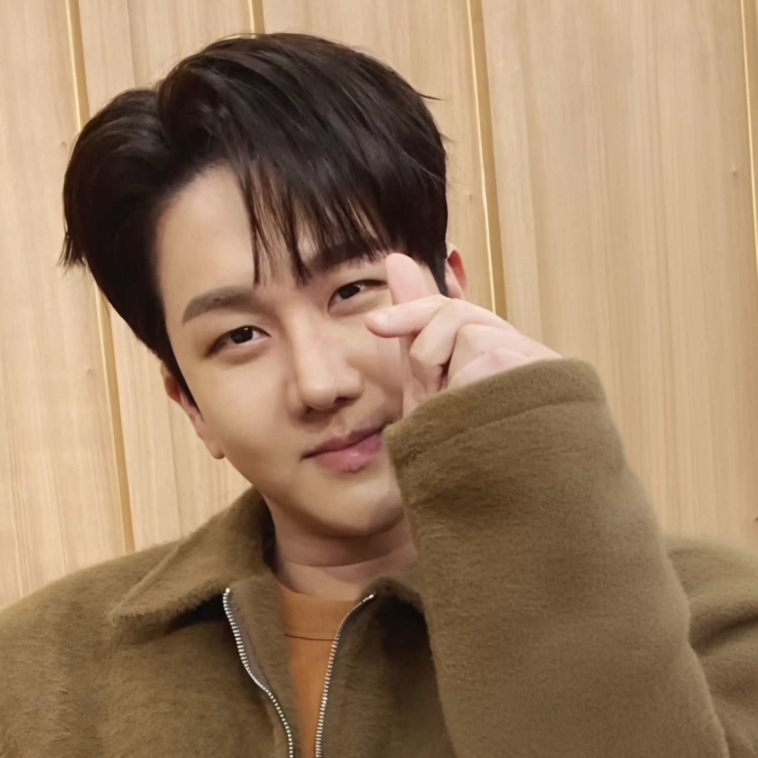 Behind-the-scenes cut of Kim Soochan