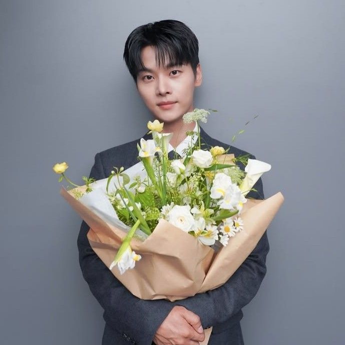 Recent activity shot of Cha Hakyeon (N)