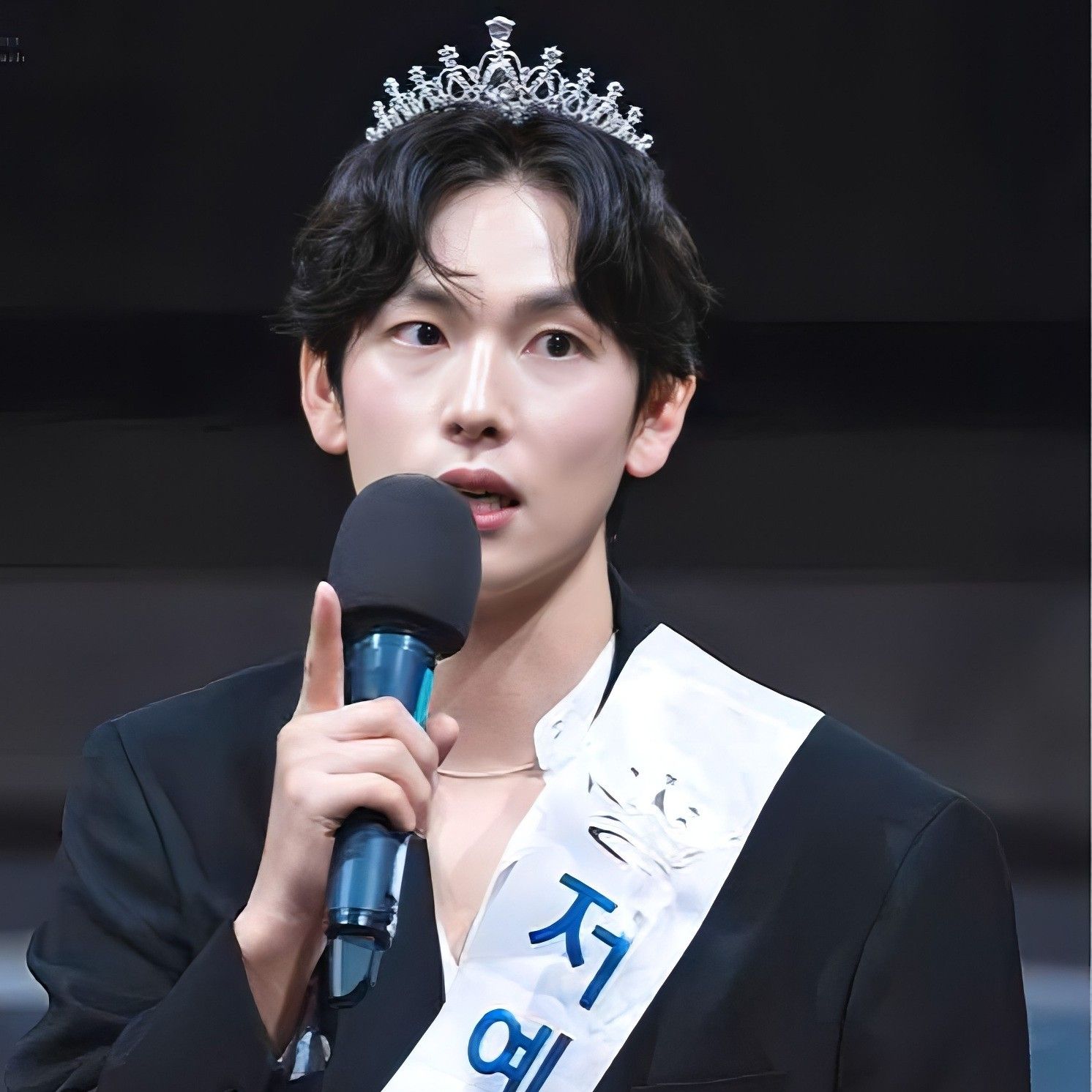 Behind-the-scenes cut of Yim Siwan