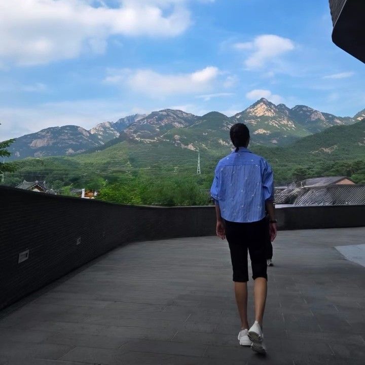 Recent activity shot of Kim Heesun