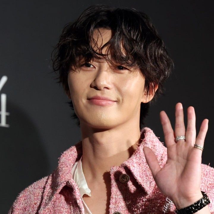 Latest photo of Park Seojoon