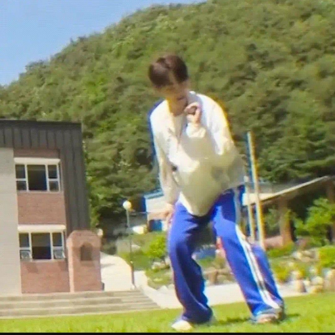 Recent activity shot of Park Seojin