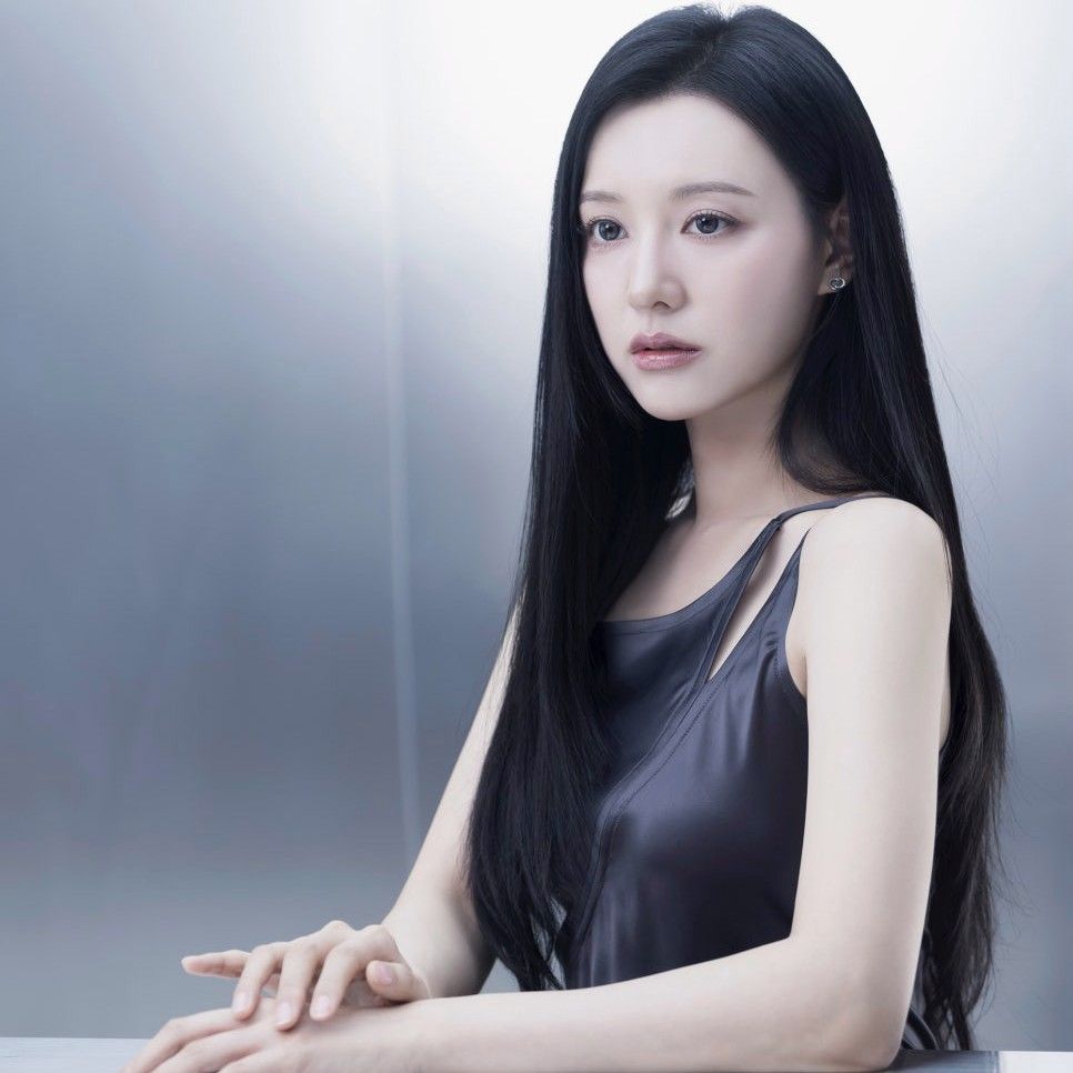 Recent activity shot of Kim Jiwon