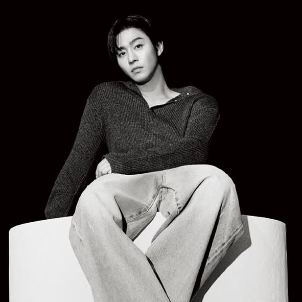 Behind-the-scenes cut of Ahn Hyoseop