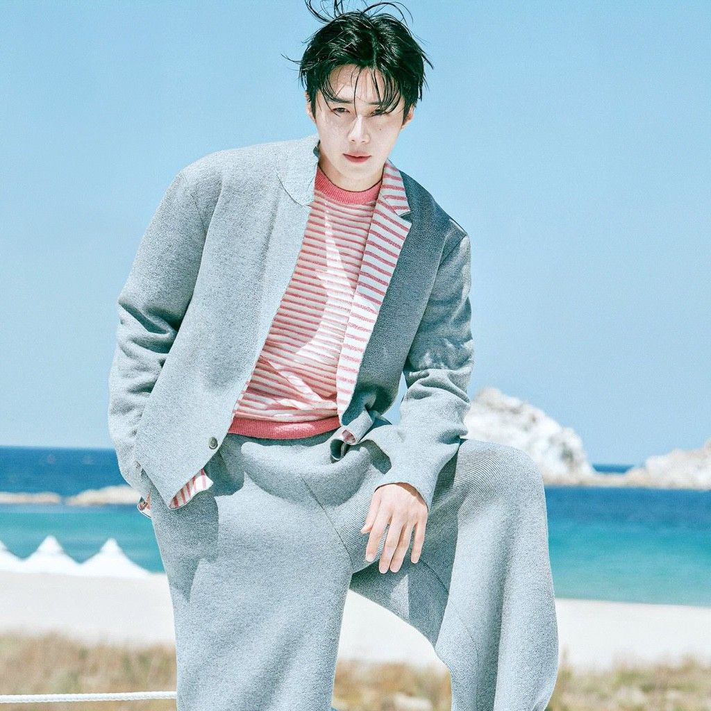 Behind-the-scenes cut of Kim Seonho