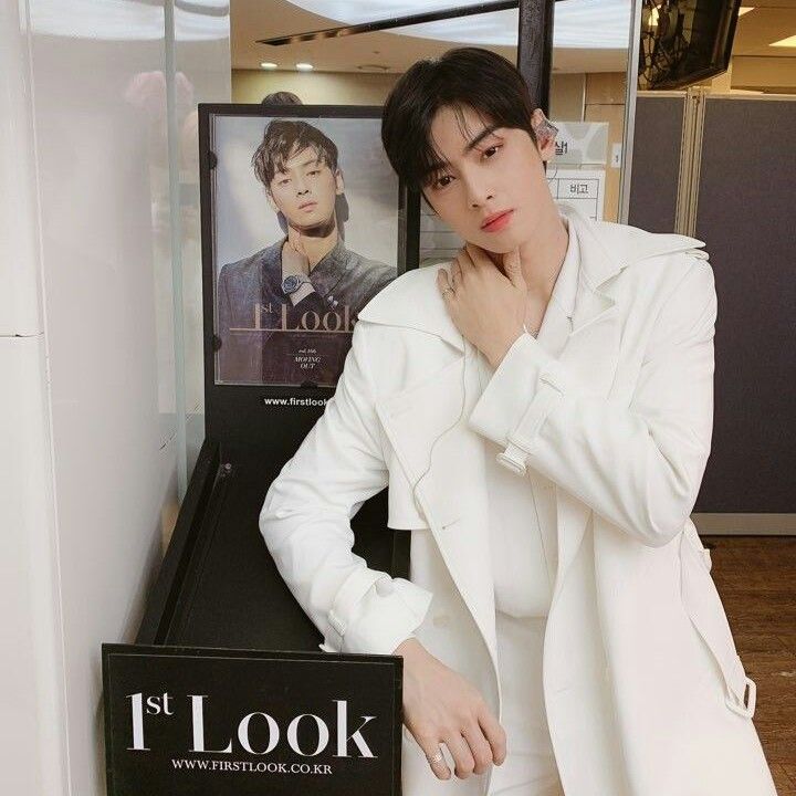 Momen yang diabadikan oleh penggemar Cha Eunwoo