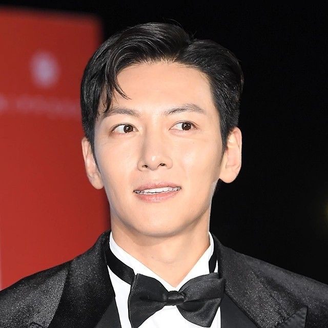 チ・チャンウクの最近の活動ショット