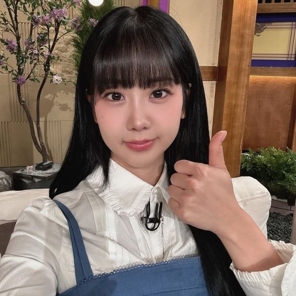 Latest photo of Kang Hyeyeon