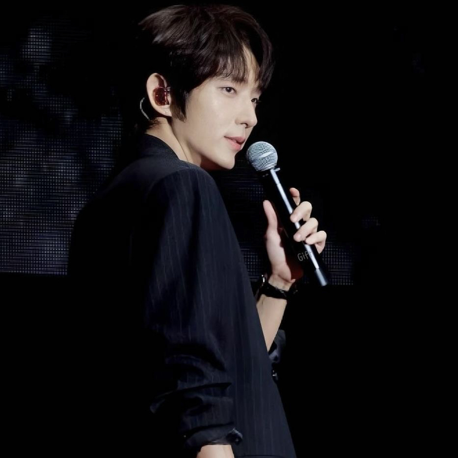 Recent activity shot of Lee Joongi