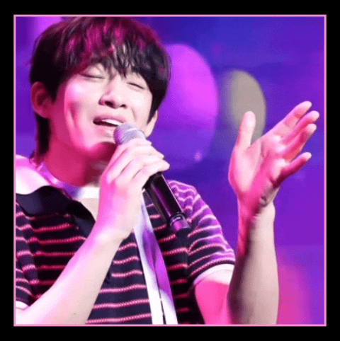 Behind-the-scenes cut of Shin Seungtae