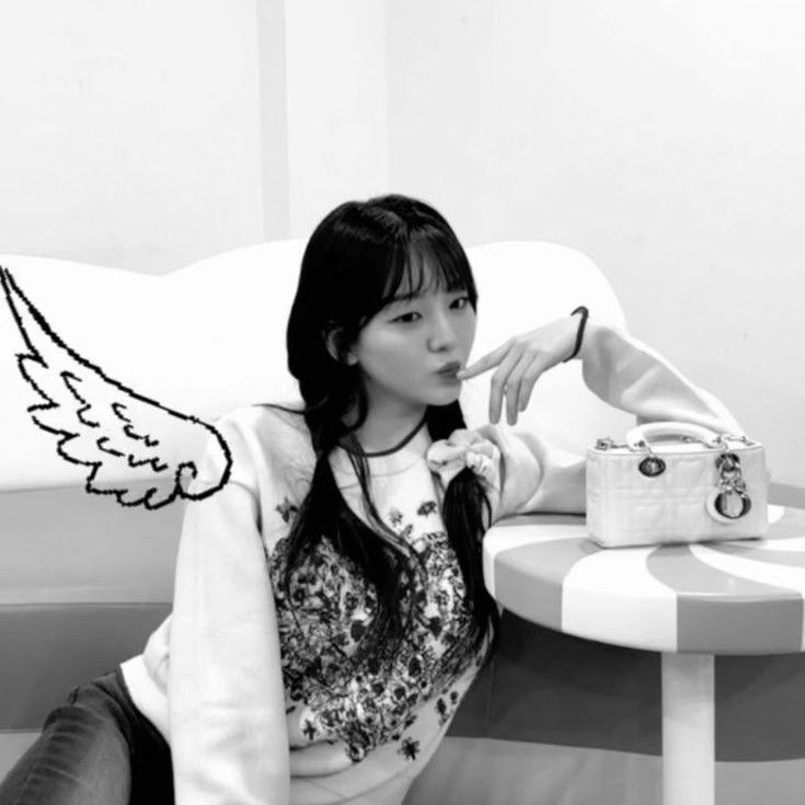 Behind-the-scenes cut of Cho Yihyun