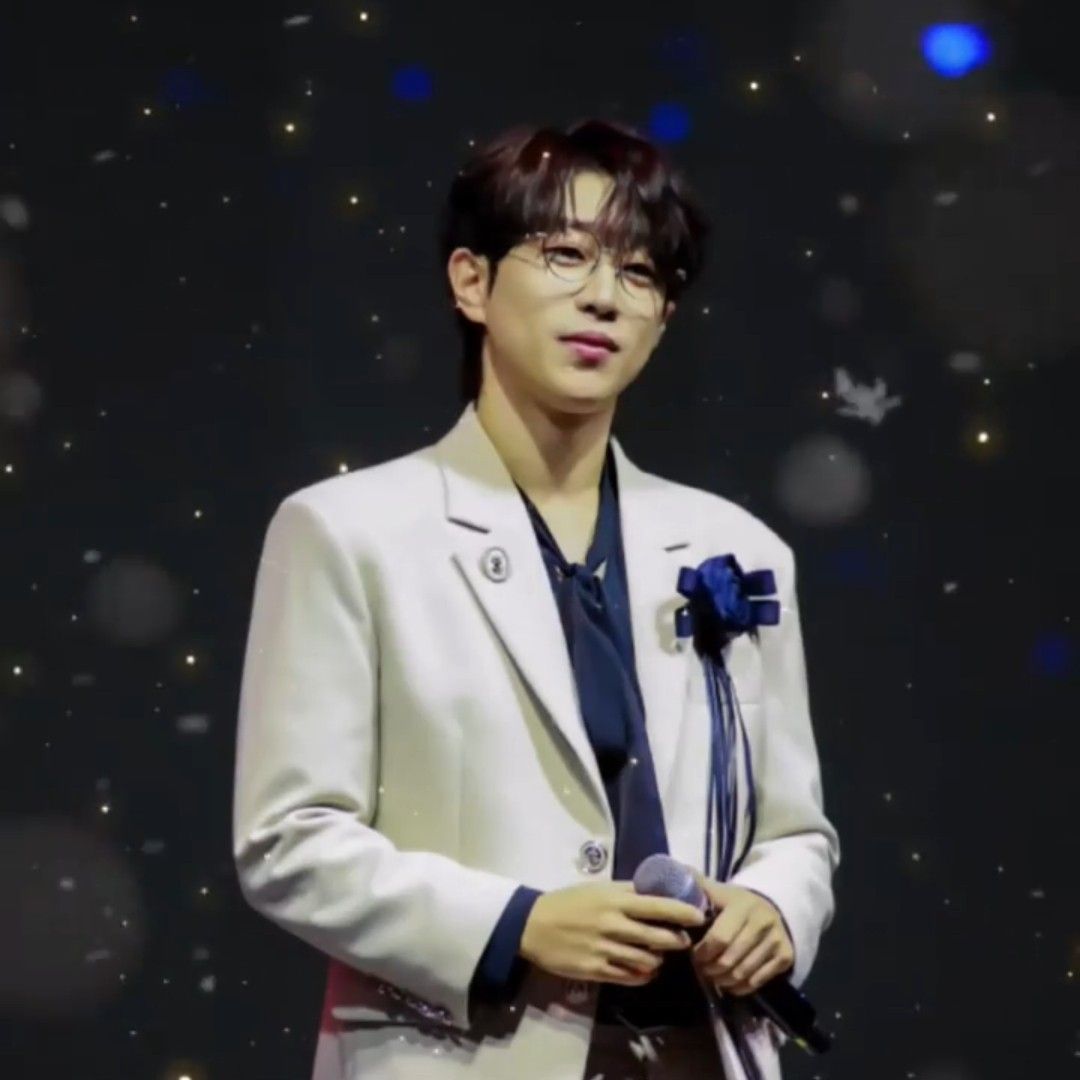 Recent activity shot of An Sunghoon