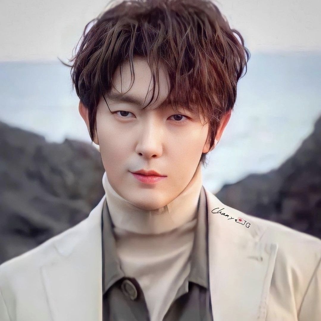 Recent activity shot of Lee Joongi