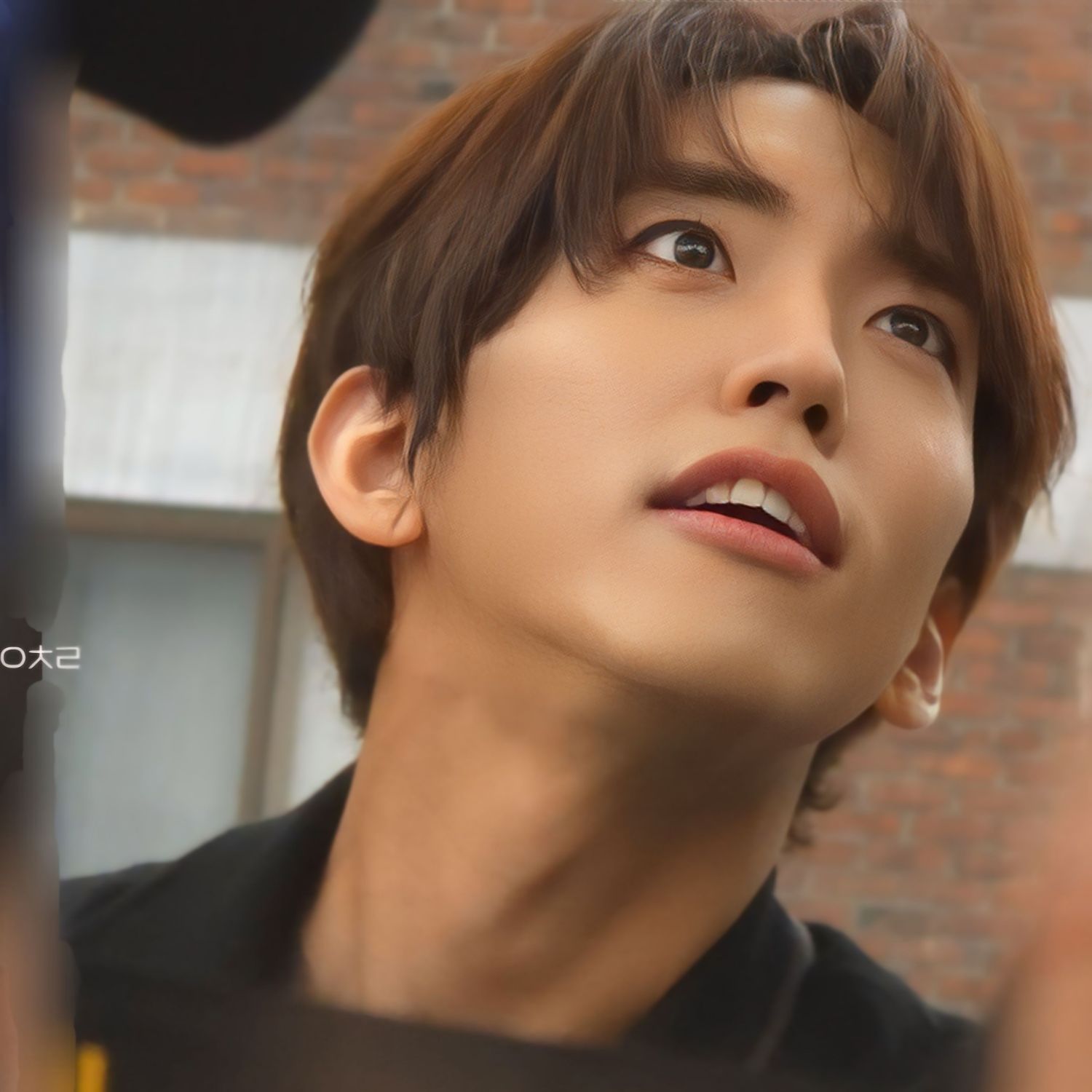 A moment captured by a fan of Lee Seungyoon
