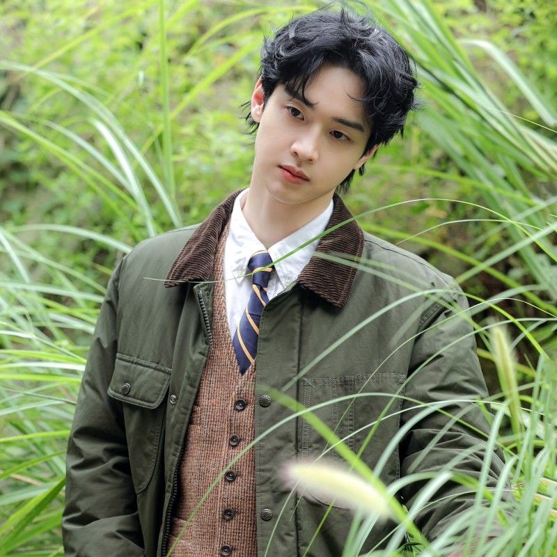 A moment captured by a fan of Jang Dongyoon