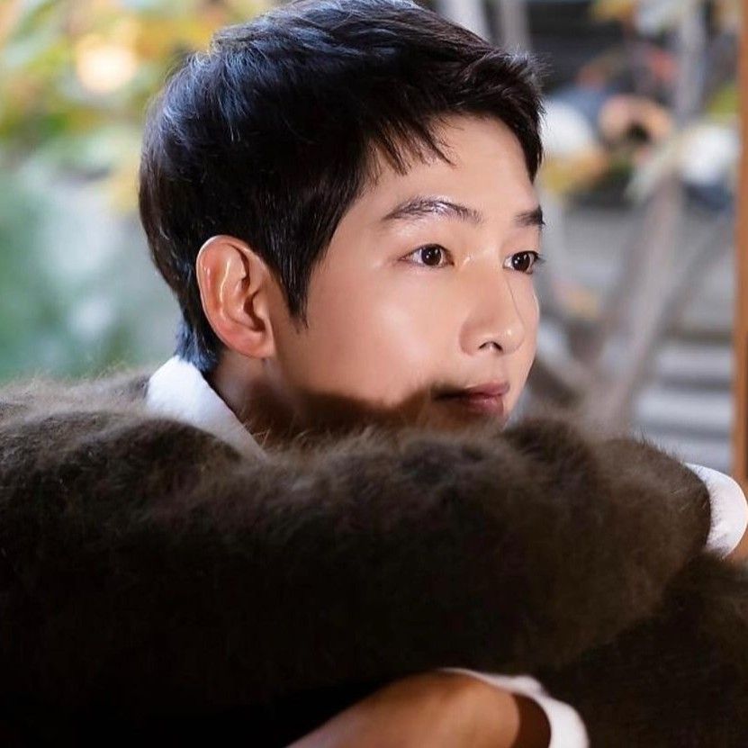 A moment captured by a fan of Song Joongki