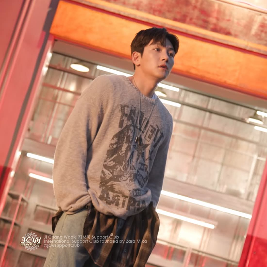 チ・チャンウクのビハインドカット