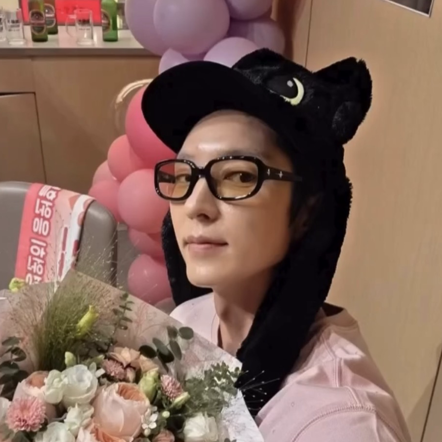 Recent activity shot of Lee Joongi