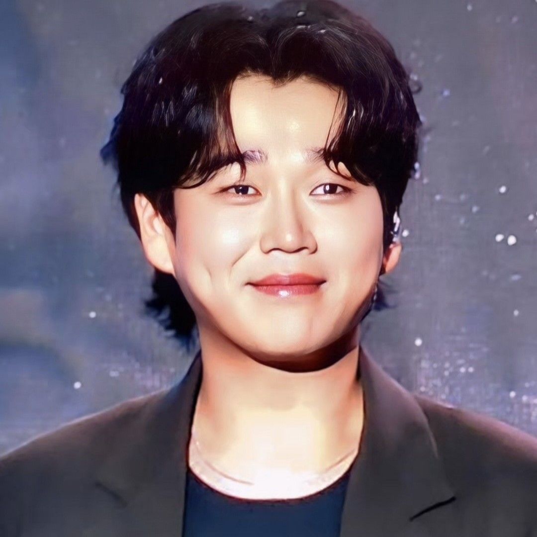 Recent activity shot of Hwang Youngwoong
