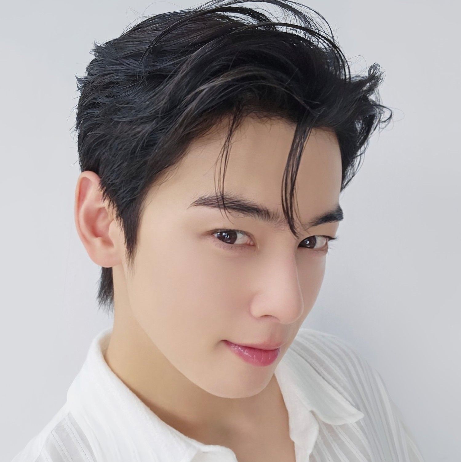 チャ・ウヌの最近の活動ショット