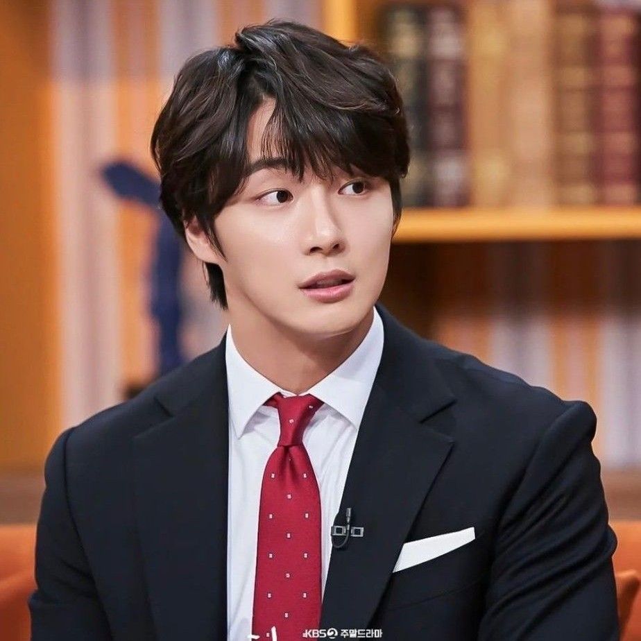 Recent activity shot of Yoon Shiyoon