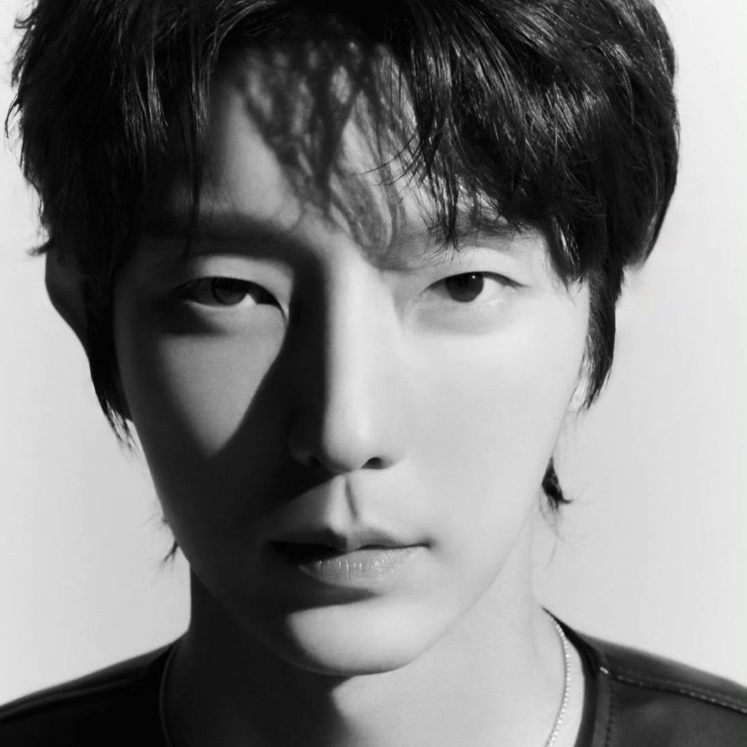 Recent activity shot of Lee Joongi