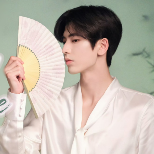 Latest photo of Zhang Linghe