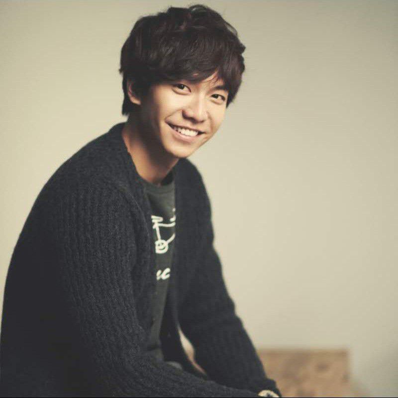 Behind-the-scenes cut of Lee Seunggi