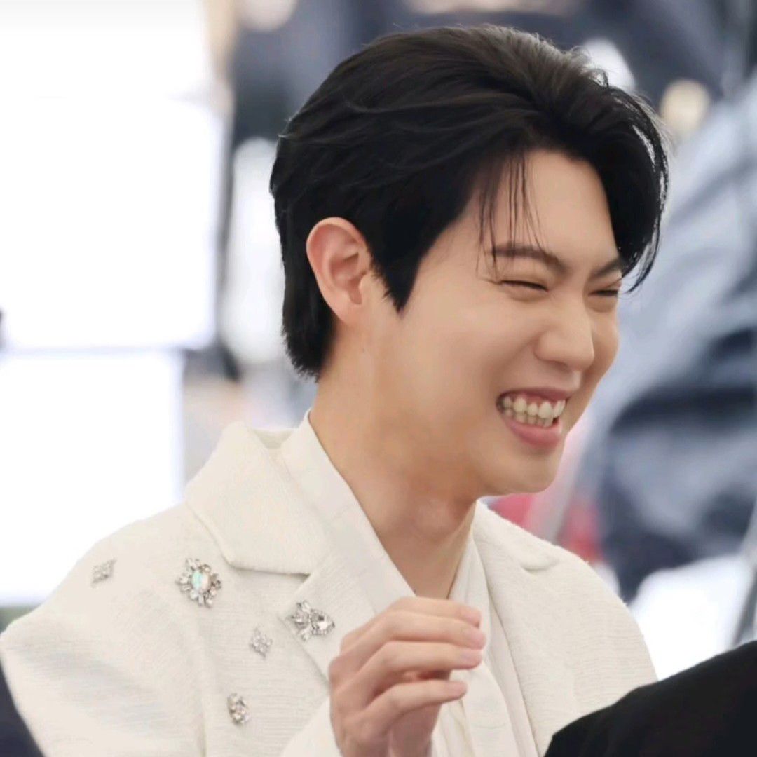 Recent activity shot of Son Taejin