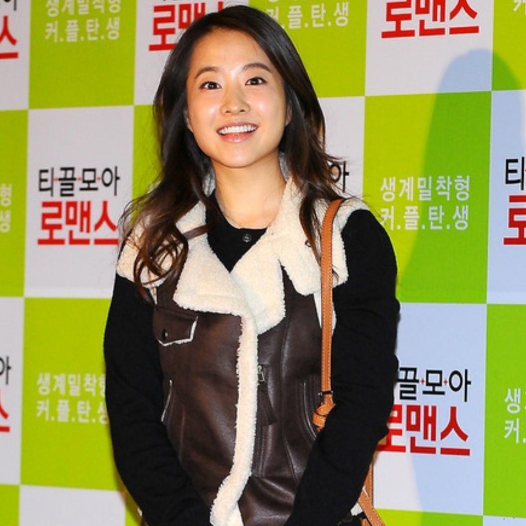 Behind-the-scenes cut of Park Boyoung