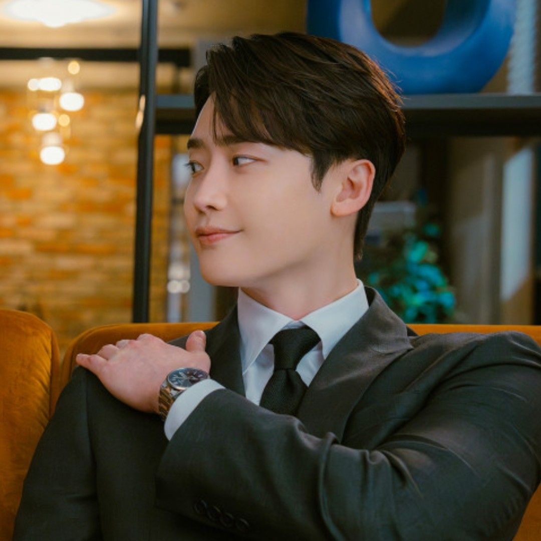 Latest photo of Lee Jongsuk
