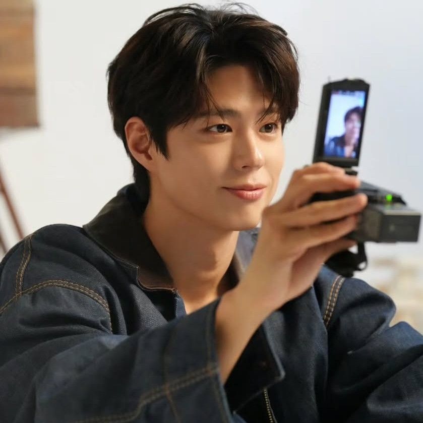 Latest photo of Park Bogum