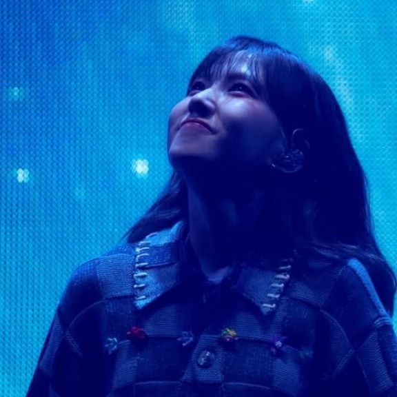 A moment captured by a fan of Park Eunbin