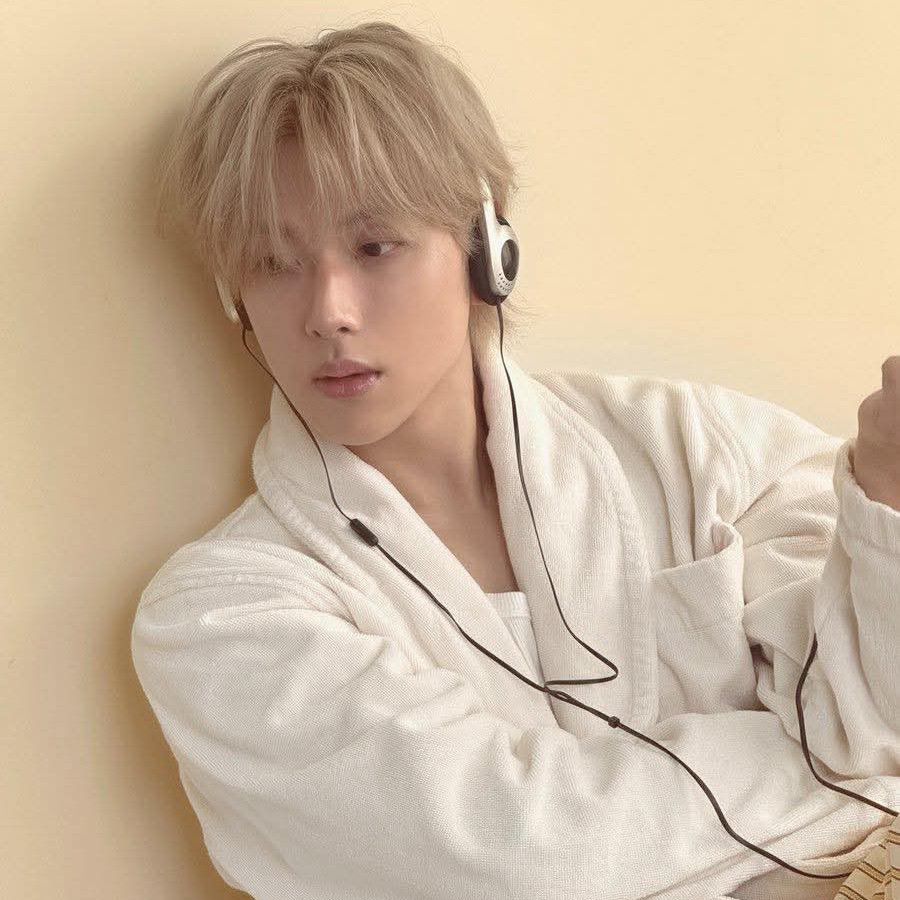 Latest photo of Yim Siwan