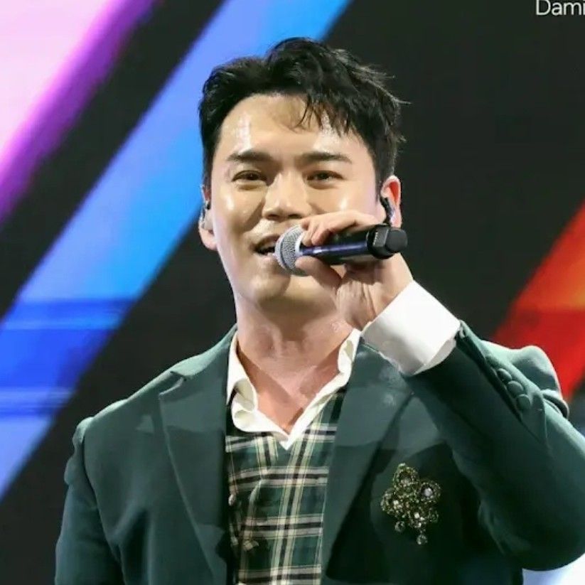 Latest photo of Lee Jung