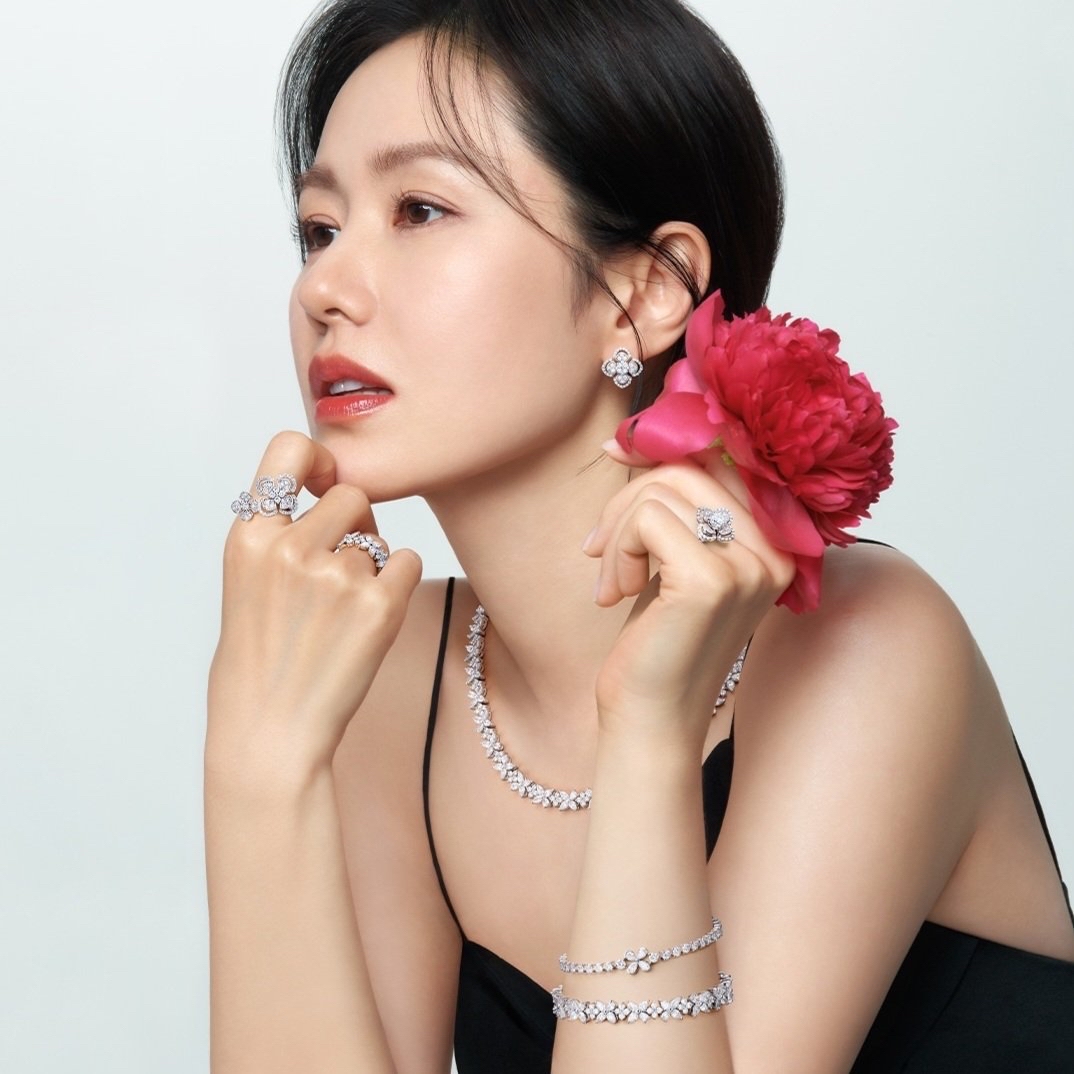 A moment captured by a fan of Son Yejin