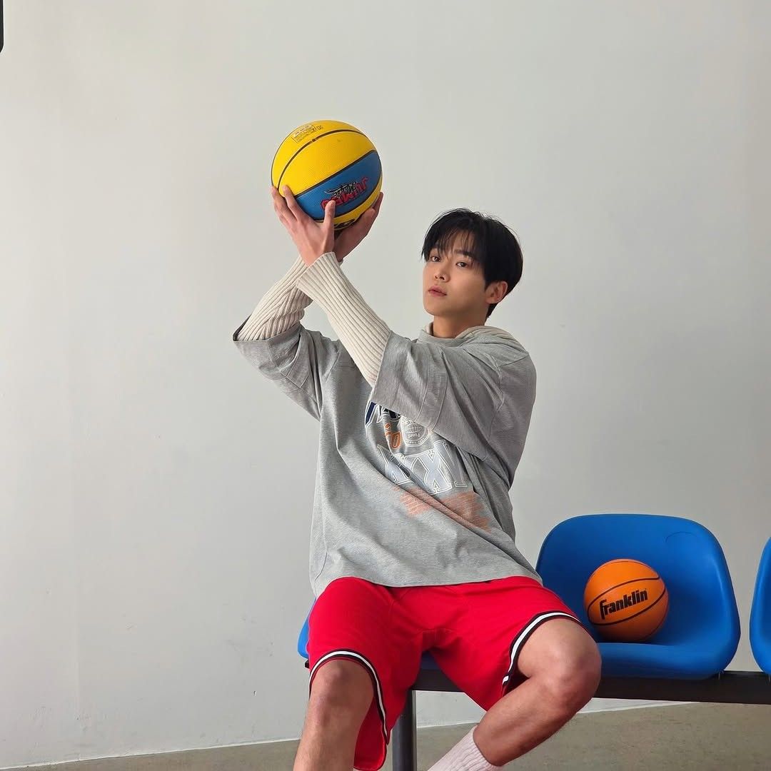 Cuplikan di balik layar dari Rowoon