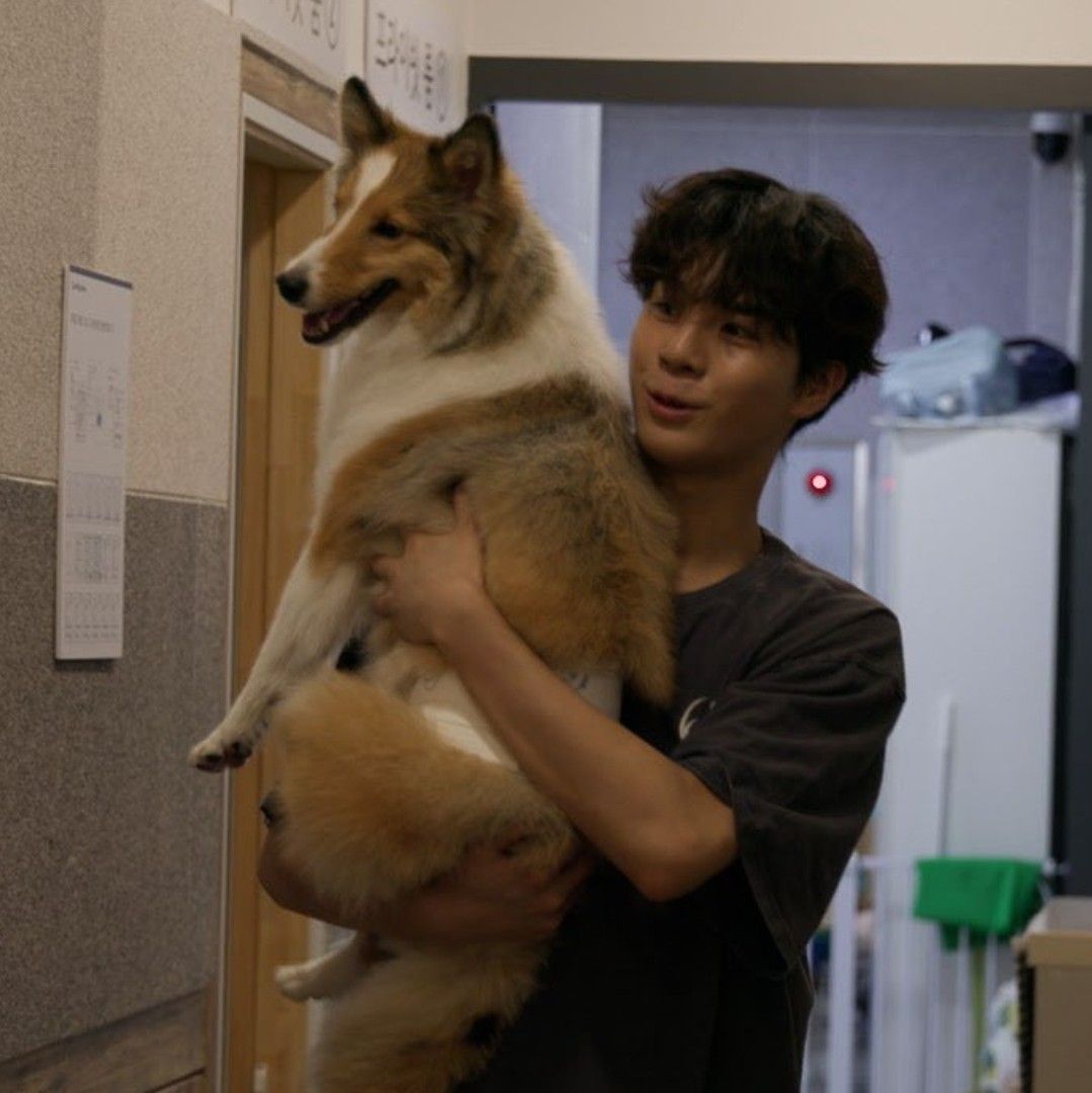Latest photo of Jeong Dongwon