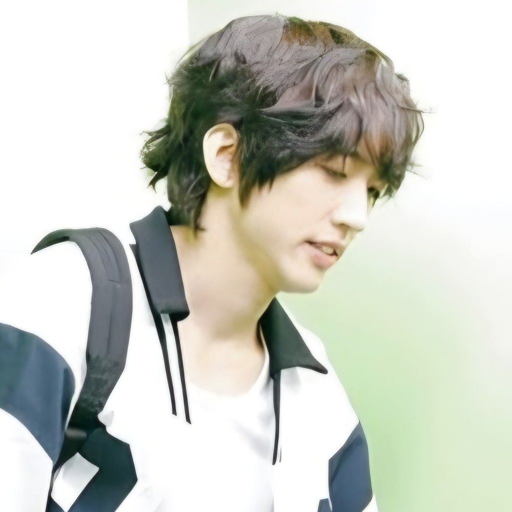 Behind-the-scenes cut of Lee Seungyoon