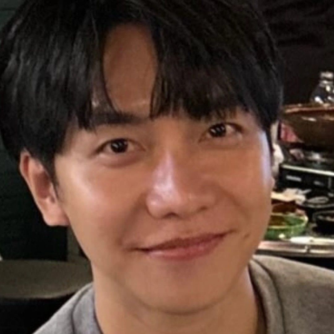 粉丝拍下的李升基瞬间