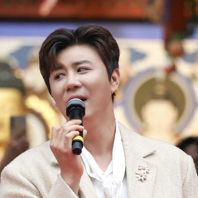 Recent activity shot of Jin Haesung