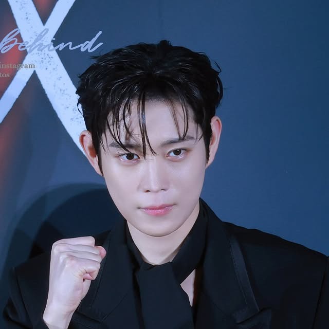 A moment captured by a fan of Kim Youngdae