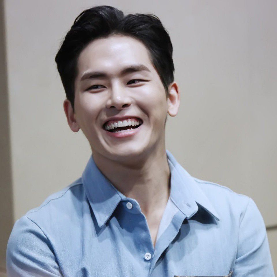 A moment captured by a fan of Hoya