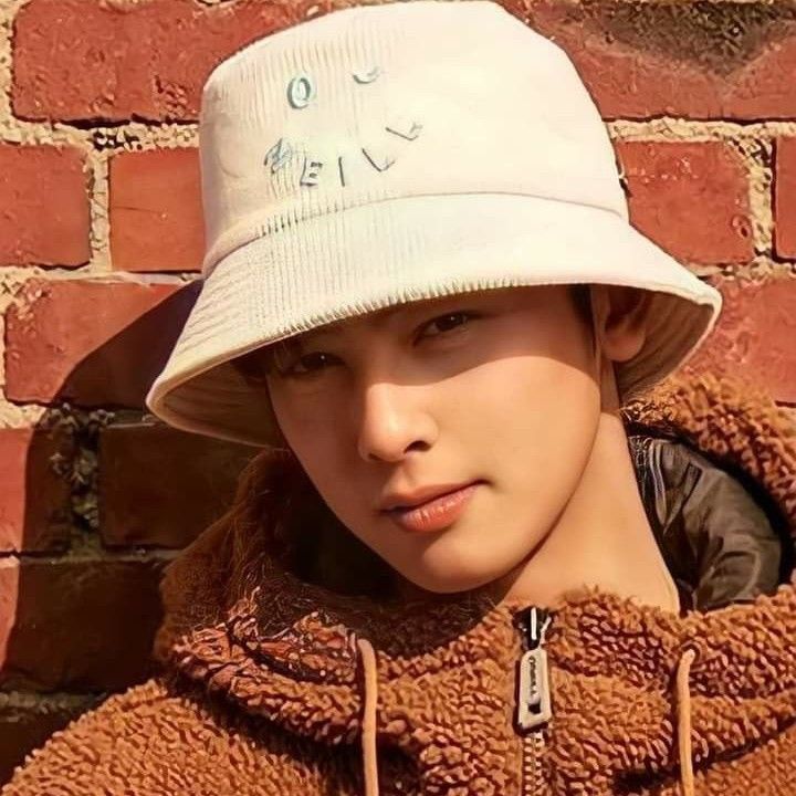 Foto kegiatan terbaru dari Cha Eunwoo