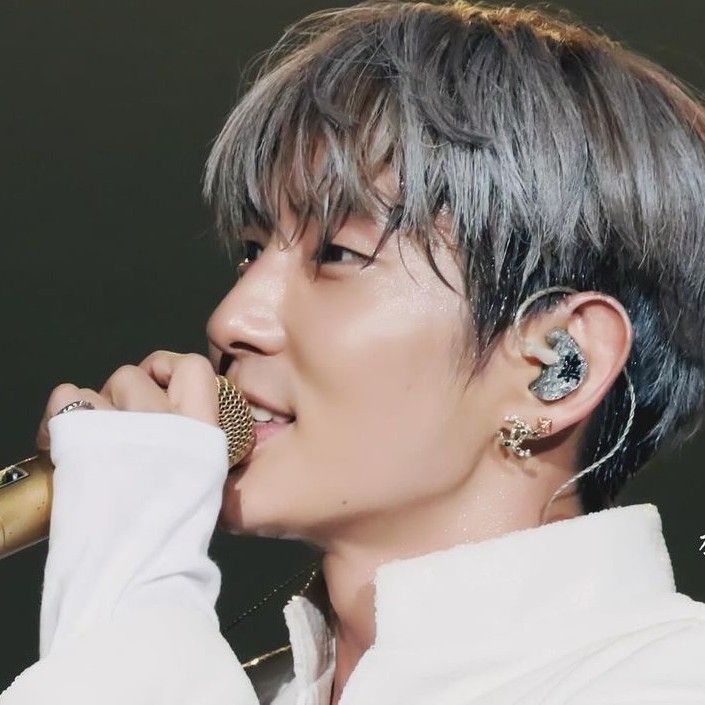 Recent activity shot of Lee Joongi