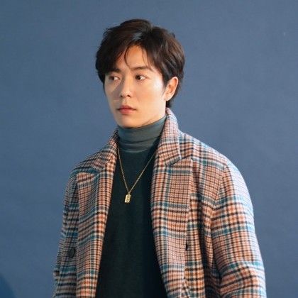 粉絲拍下的金材昱瞬間