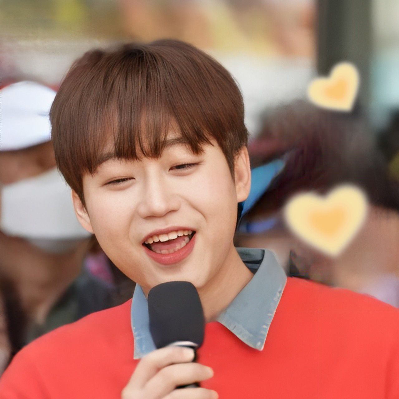 A moment captured by a fan of Min Soohyun