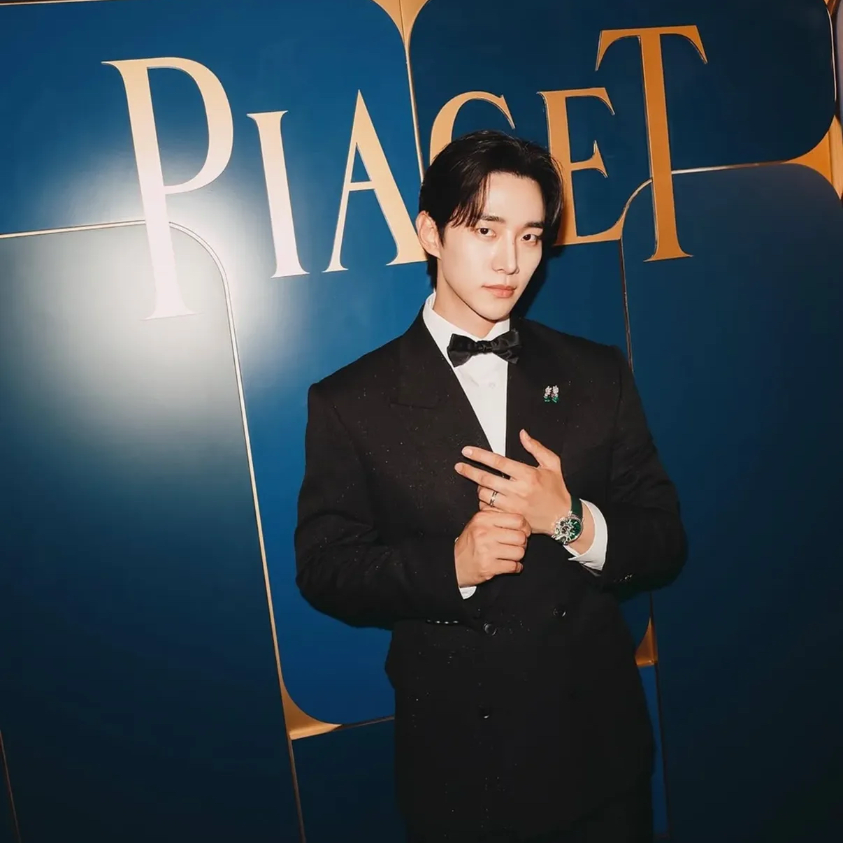 Behind-the-scenes cut of Lee Junho