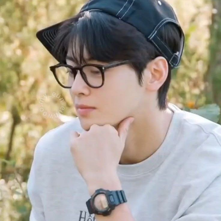 Latest photo of Cha Eunwoo